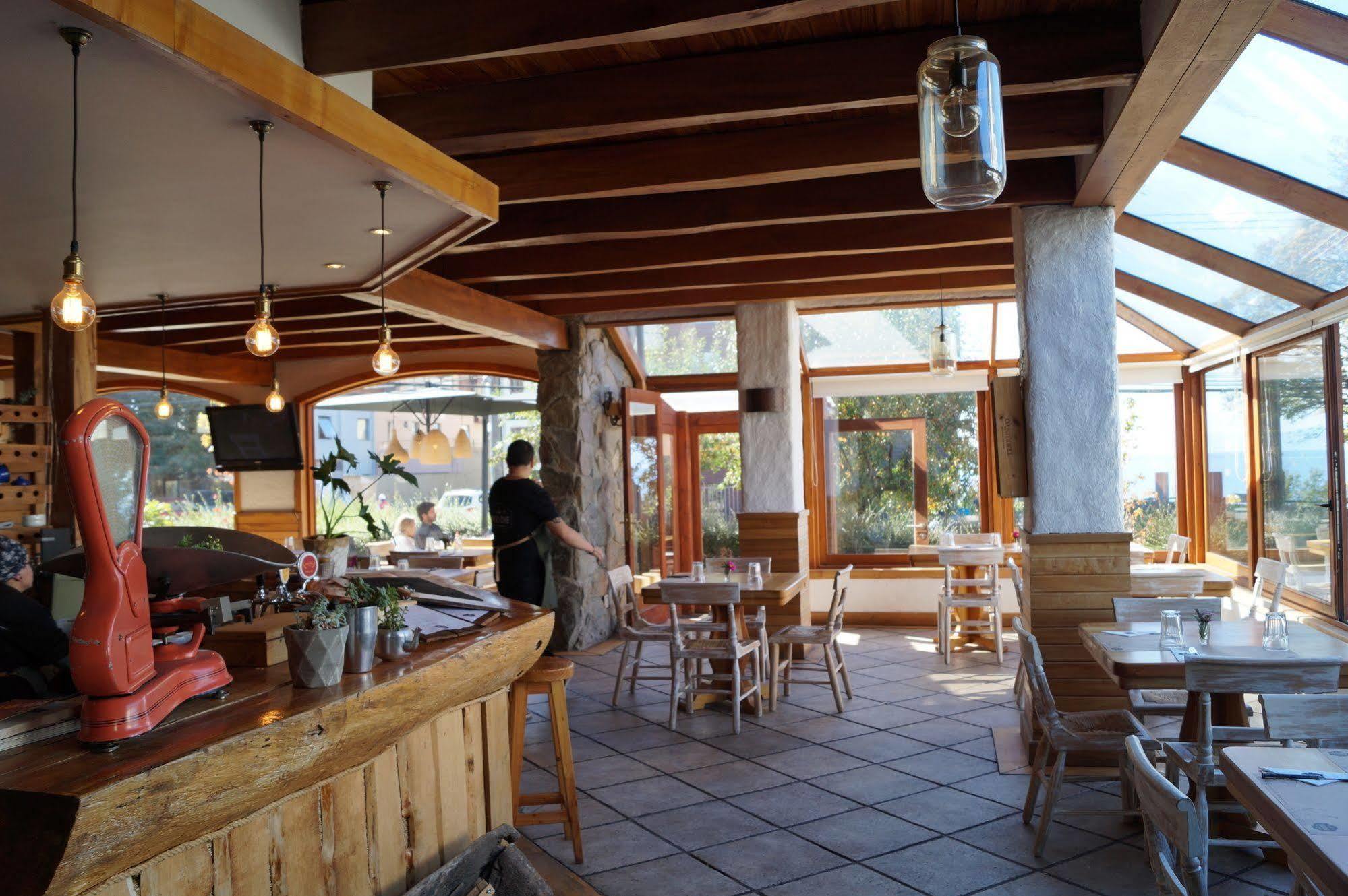 פורטו ואראס Hotel Puelche מראה חיצוני תמונה